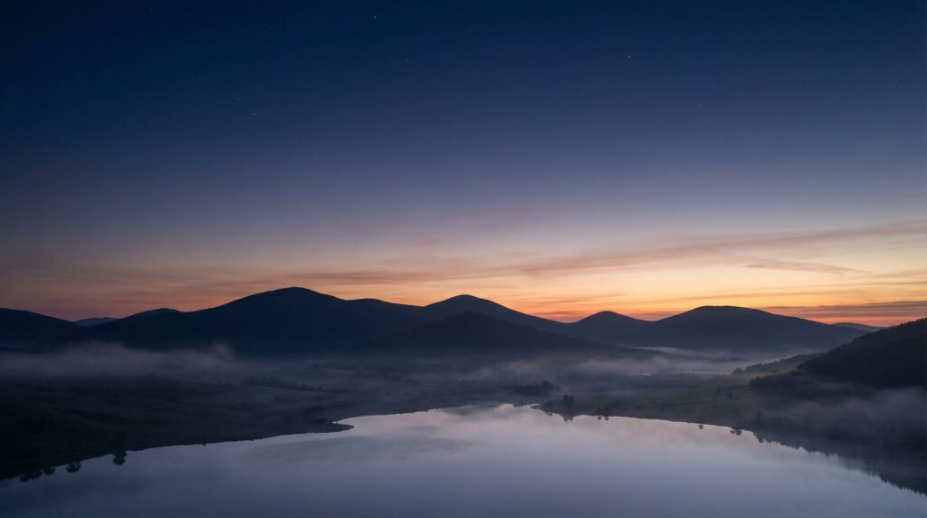 希望とは、すべての暗闇の中にあっても、光があると信じられる力のことだ